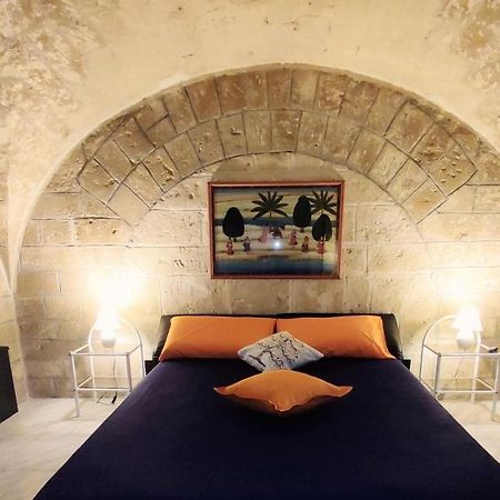 Casa Dante Apartment Bari Bagian luar foto